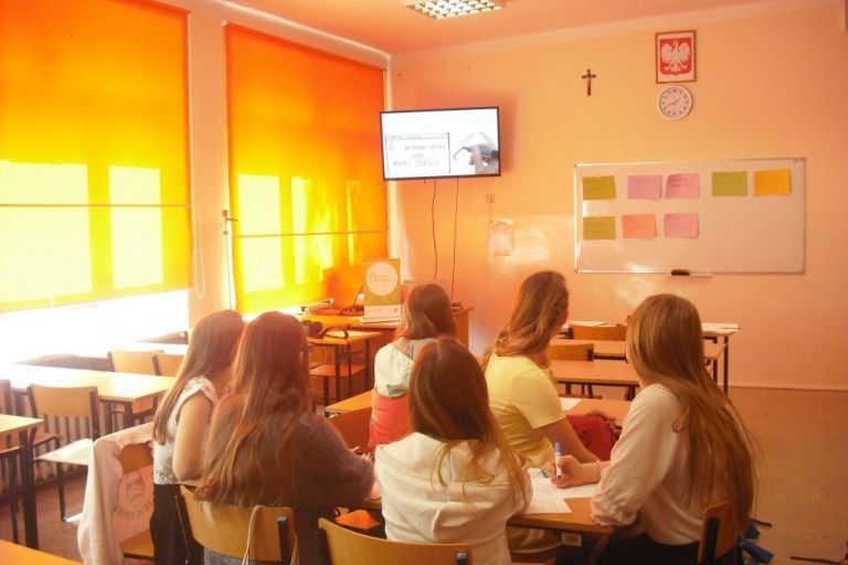 Szkolny Dzień Bezpieczeństwa Cyfrowego w Technikum w Zespole Szkół nr 4 w Suwałkach